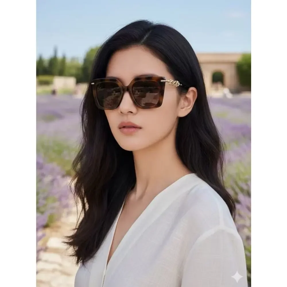 Salvatore Ferragamo Brown Tortoiseshell Oversized Square Sunglasses